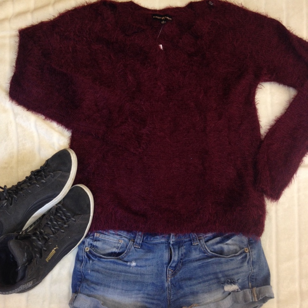 Almost Famous Bea Fuzzy Trending Burgundy Sweater - Picture 4 of 6
